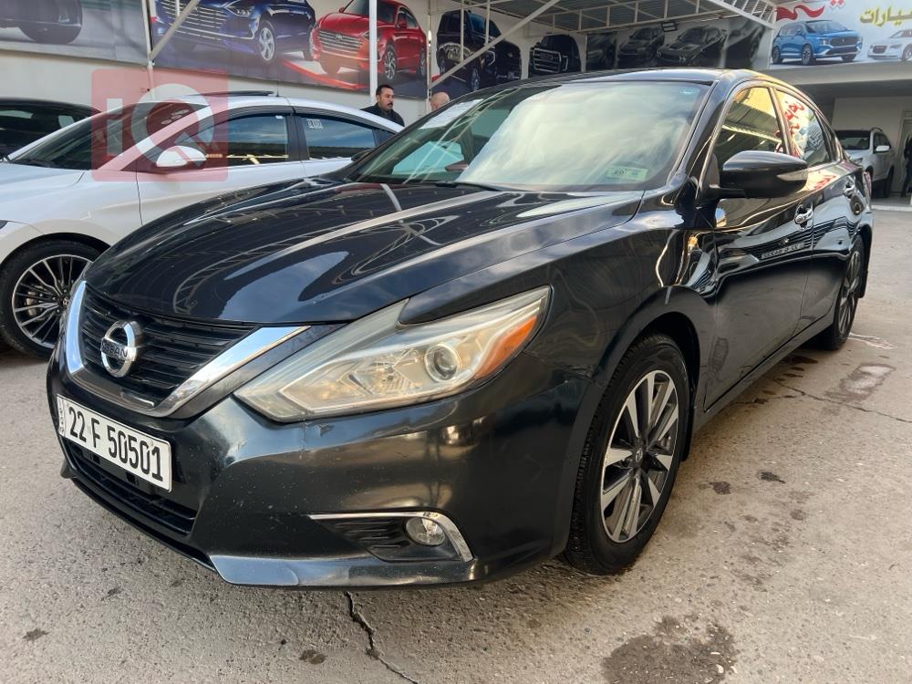 نيسان ألتيما